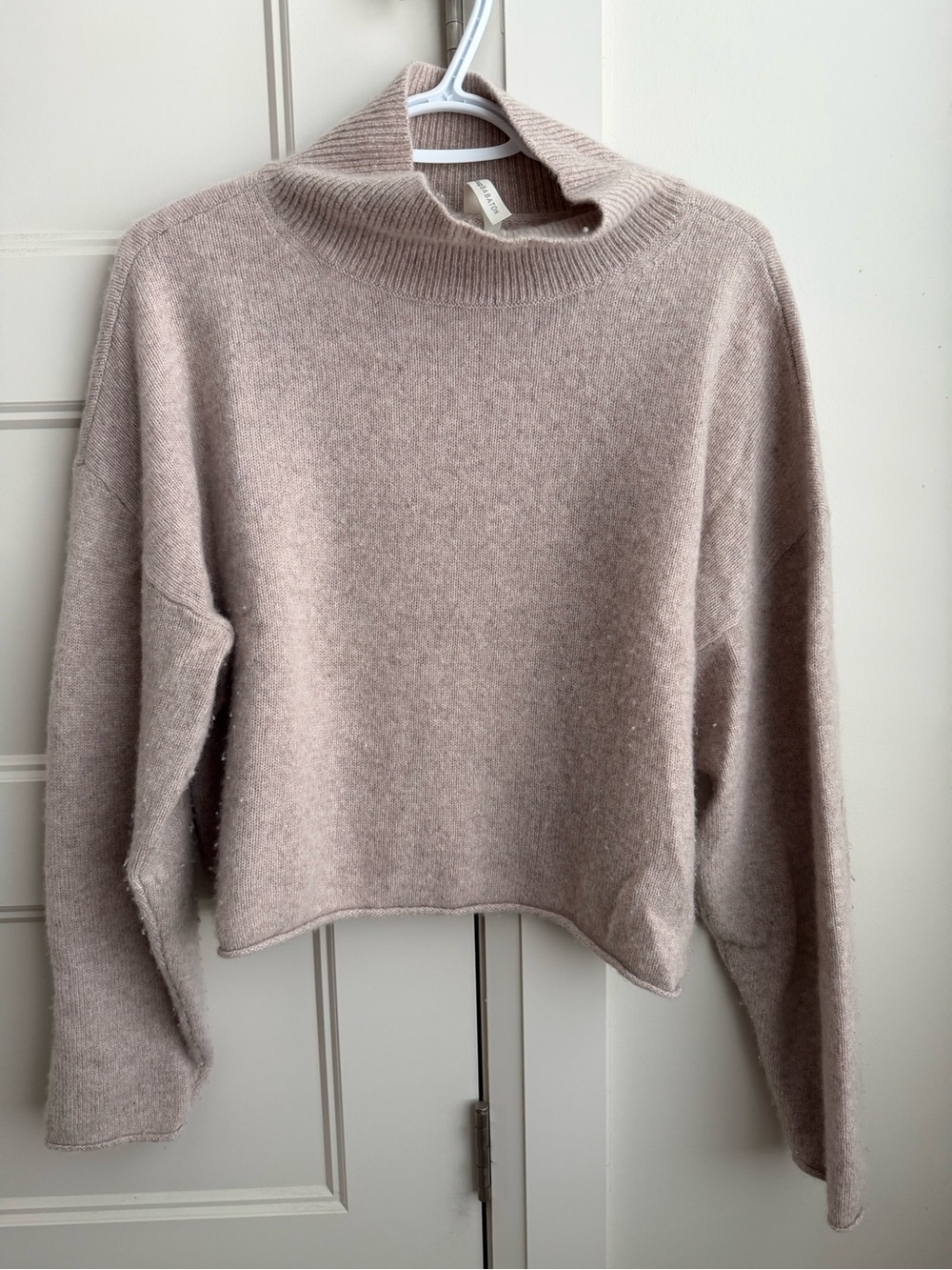 Aritzia’s The Group by Babaton Cozy Cashmere Sweater